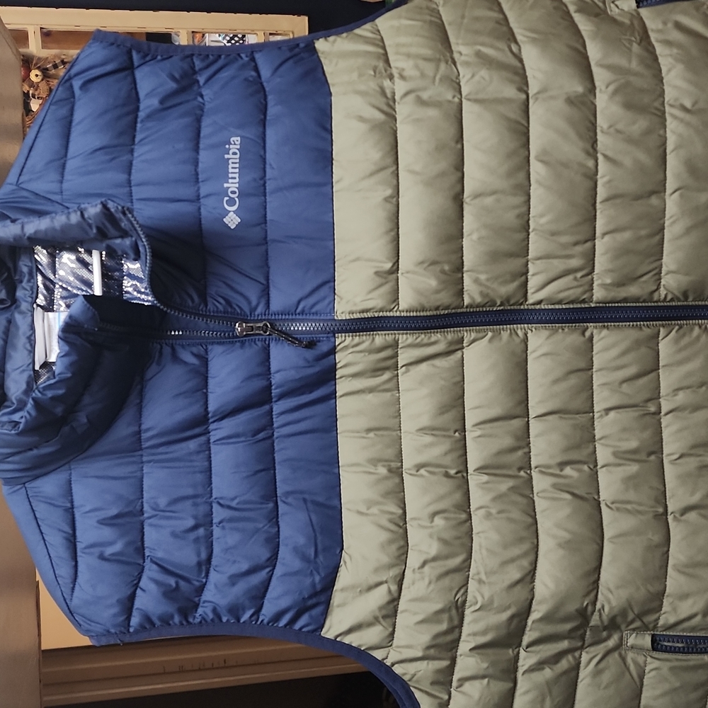 Columbia omni-heat vest